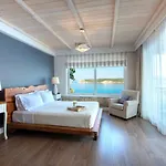 Karalis Hotel 3*