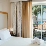 Karalis Hotel