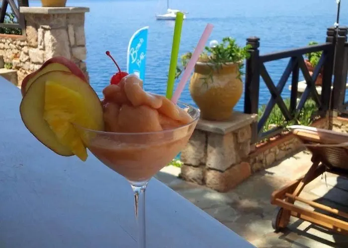 Otel Karalis