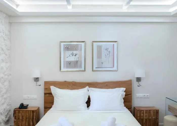Karalis Hotel 3*