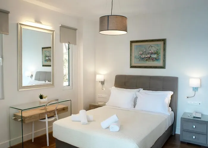 Karalis Hotel